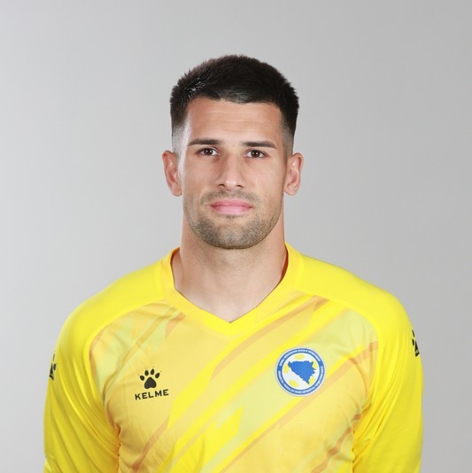 	Osman Hadžikić 	